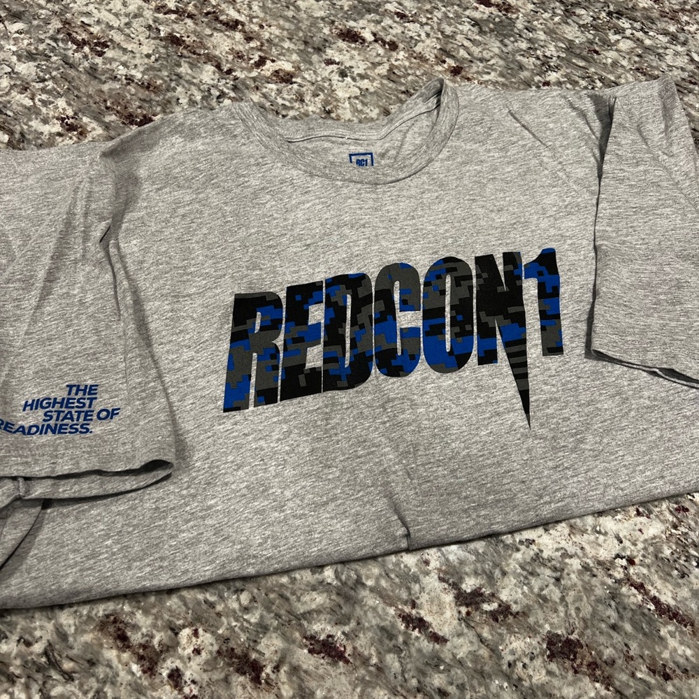 Mens t shirt